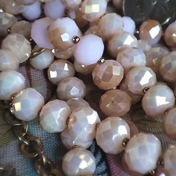 Twisted 3 Strand Faceted Opaque Pinkish Peach Opaline Glass Bead Beaded Bracelet - Picture 7 of 9